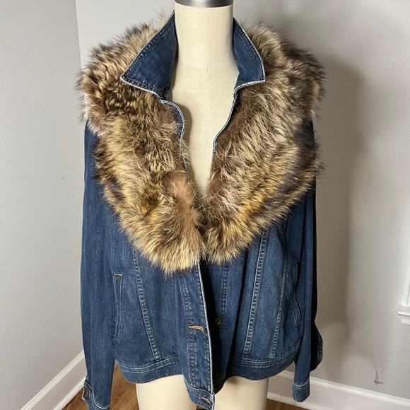**PRICE DROP** Ralph Lauren Denim Jacket with Fox Fur - Picture 2 of 4